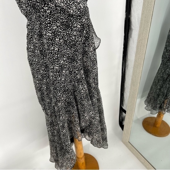 Reposh Express Dress Slip Ruffle Small - Picture 3 of 5